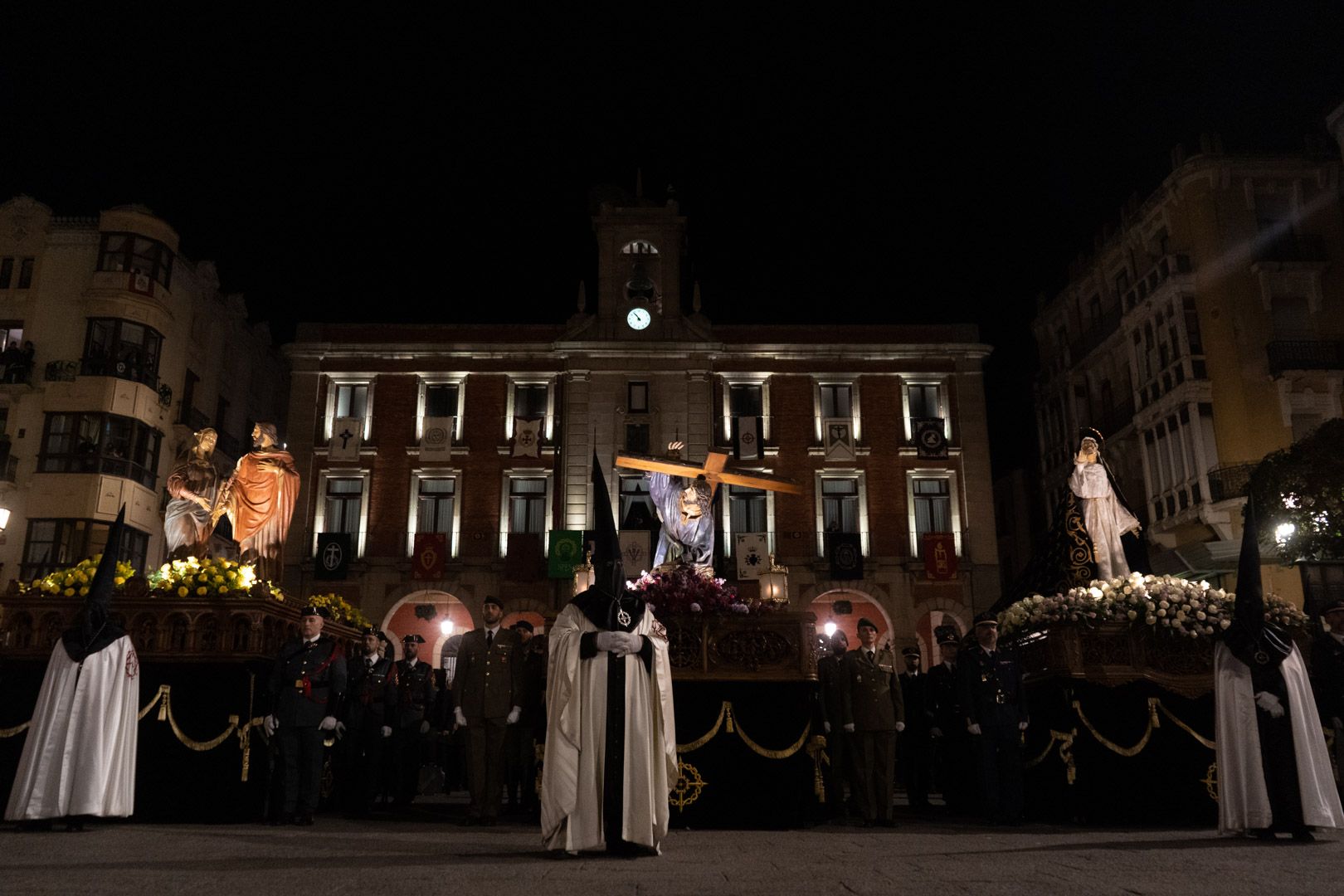 GALERÍA | Así ha sido la procesión de la Tercera Caída de Zamora