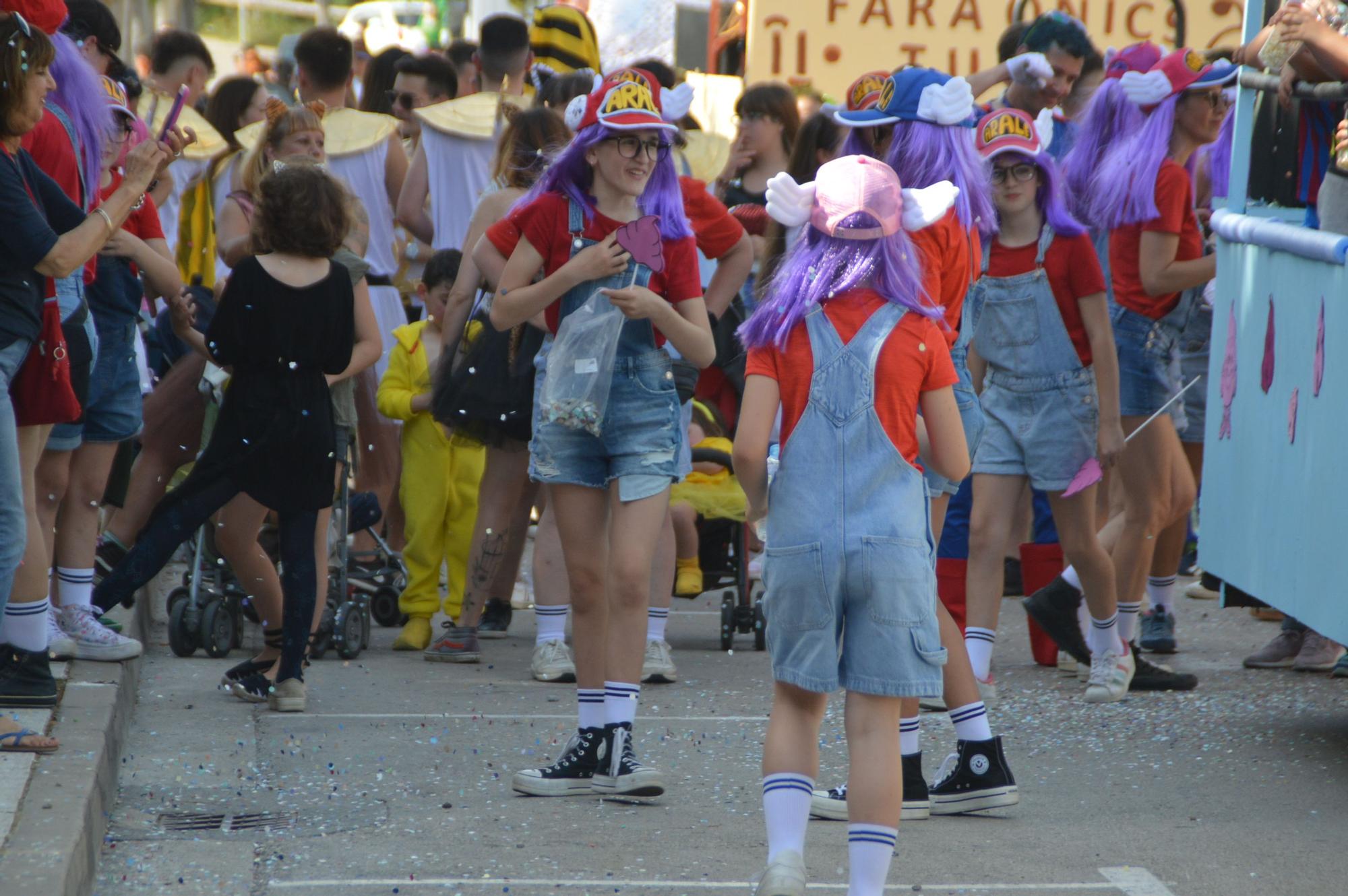 Llançà viu el carnaval de maig amb ritme i escalfor d'estiu