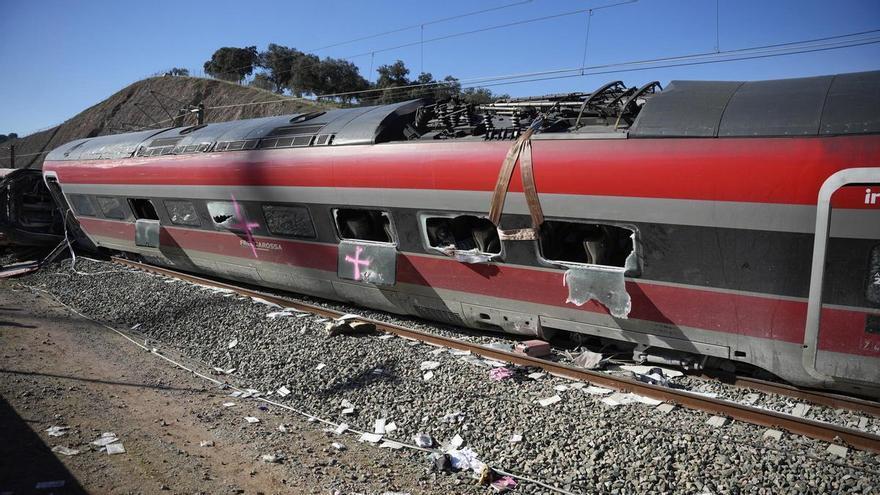 Crisis ferroviaria tras el accidente de tren en Adamuz, en directo | Un mes de la tragedia: la investigación se centra en las vías, pendiente de las cajas negras y con 34 denuncias