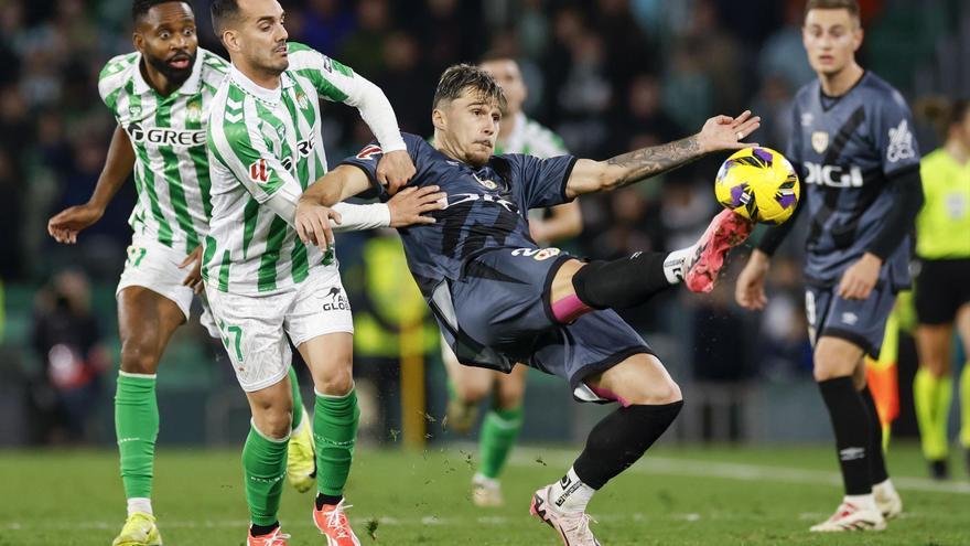 Resumen, goles y highlights del Real Betis 1 - 1 Rayo Vallecano de la ...