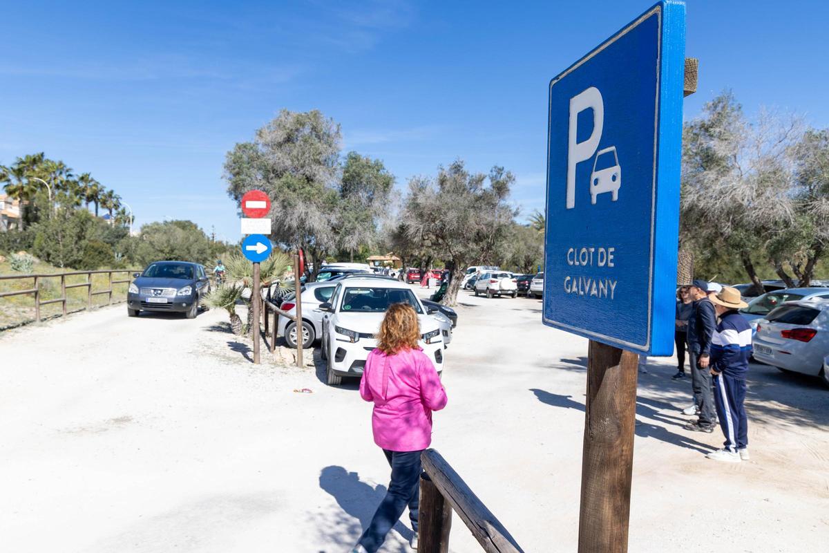 Parking del Clot de Galvany completo