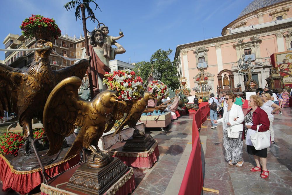 Las Rocas, expuestas en la plaza de la Virgen