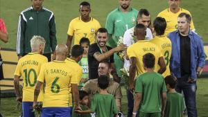 Brasil salió victorioso del partido homenaje al Cahpecoense.