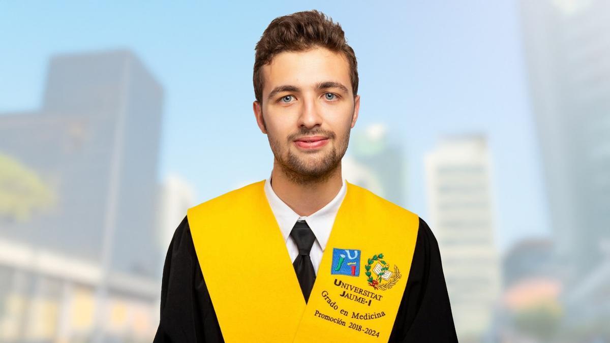 Víctor Alonso Chornet graduado en Medicina y alumno con la nota MIR más elevada de la UJI