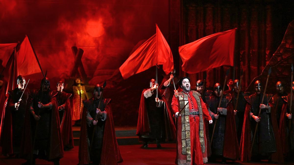 Imagen de la ópera "Il Trovatore", de Ópera 2001