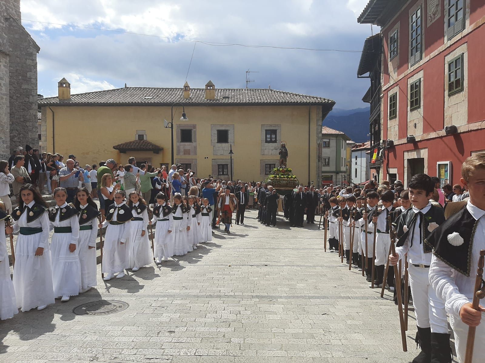 En imágenes: Así ha sido el regreso de las fiestas de San Roque, en Llanes