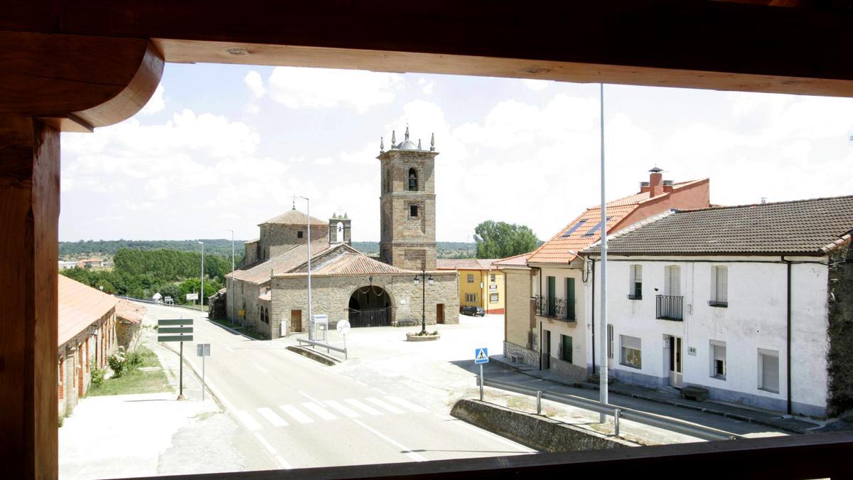 Vista de Rionegro del Puente