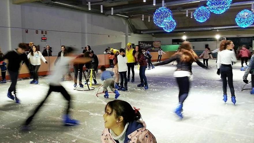 El Palacio del Hielo abre sus puertas para el disfrute de familias y amigos