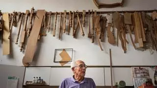 La Banda de Carpinteros y Familiares, 40 años como la única de España: "Éramos artesanos por la mañana, músicos por la tarde"