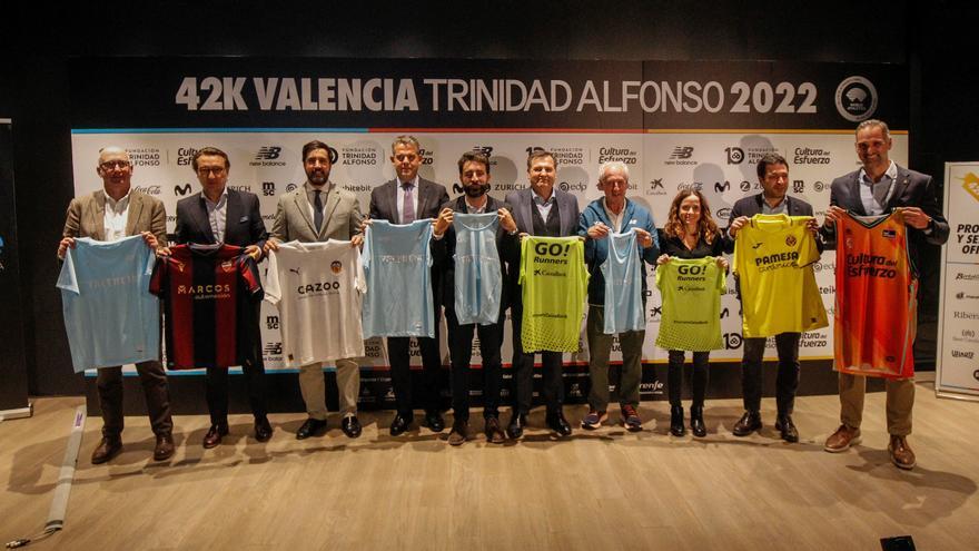 Los clubes valencianos muestran su apoyo al Maratón de València