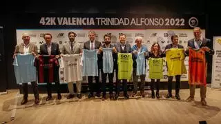 Los clubes valencianos muestran su apoyo al Maratón de València