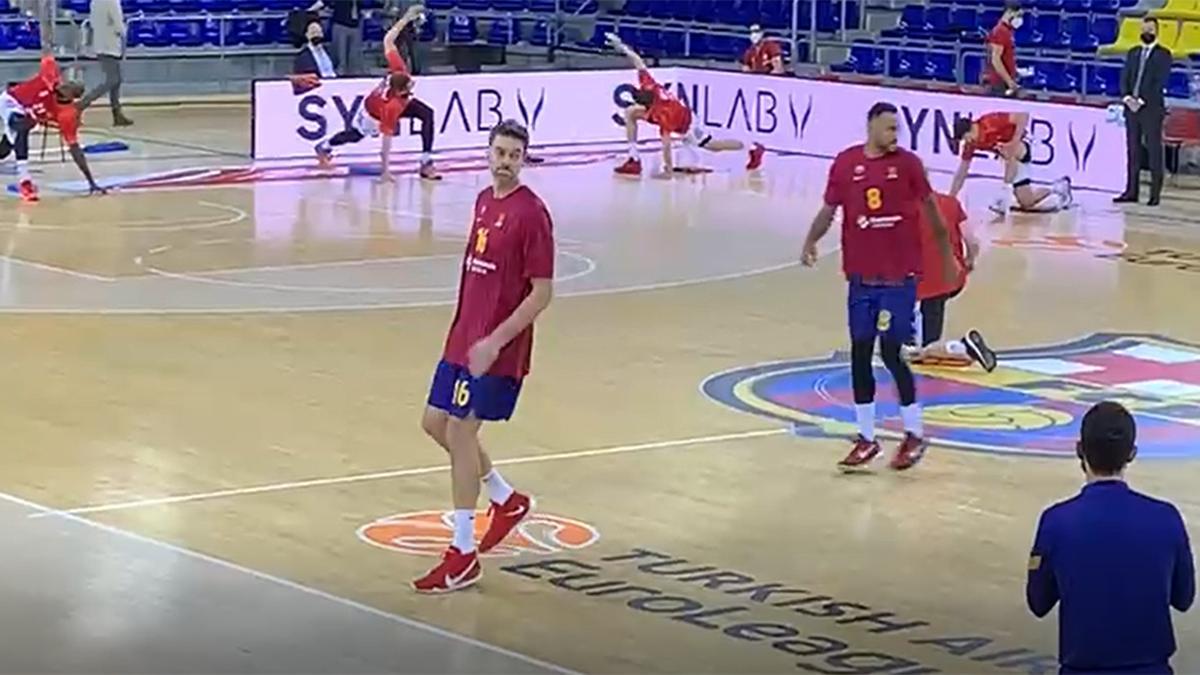 Ahora sí que sí: ¡Pau Gasol calienta y ya está listo para jugar!