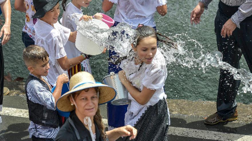 Agosto se enrala de calor