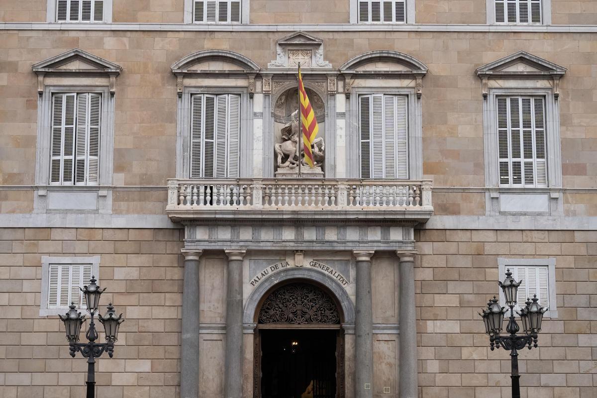 Recent image of the façade of the Palau de la Generalitat.
