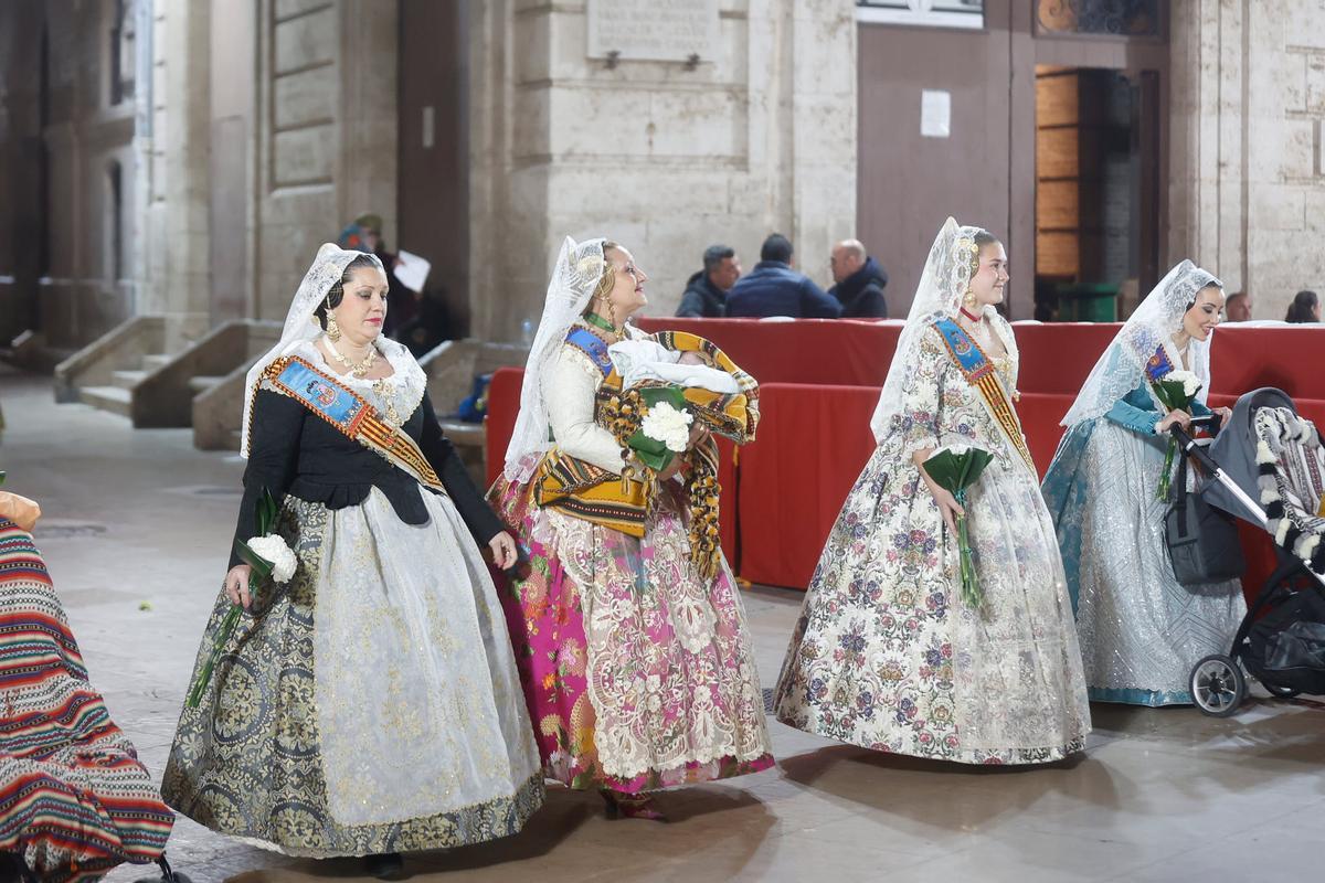 Todas las fotos de la Ofrenda del 17 de marzo por la calle de la Paz hasta las 23:30 horas