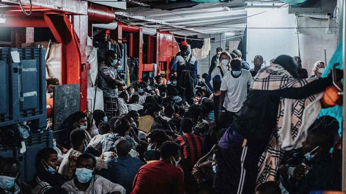 Vista del interior del barco de rescate Ocean Viking, de la organización humanitaria SOS Méditerranée.