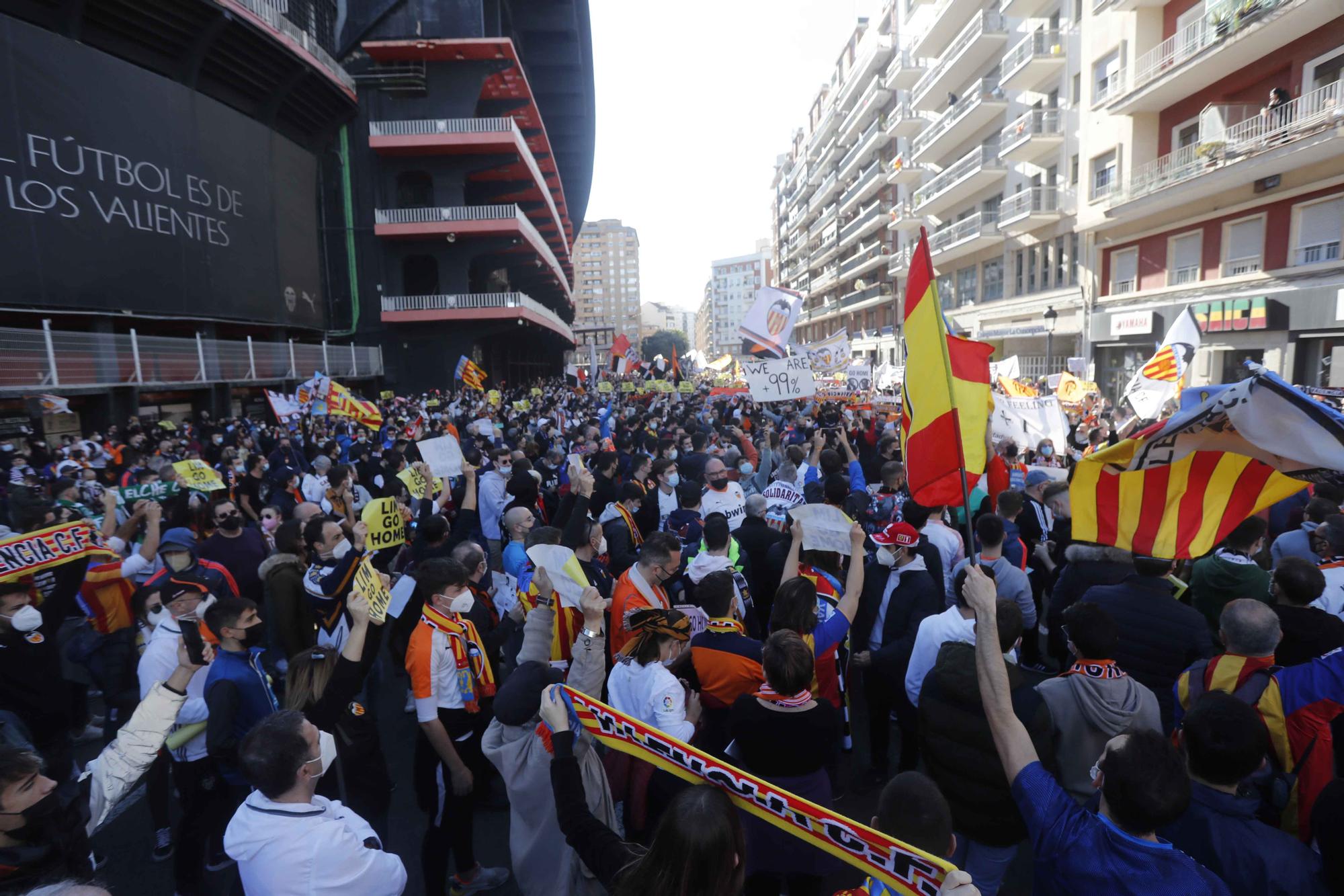 La manifestación valencianista contra Peter Lim (segunda parte)