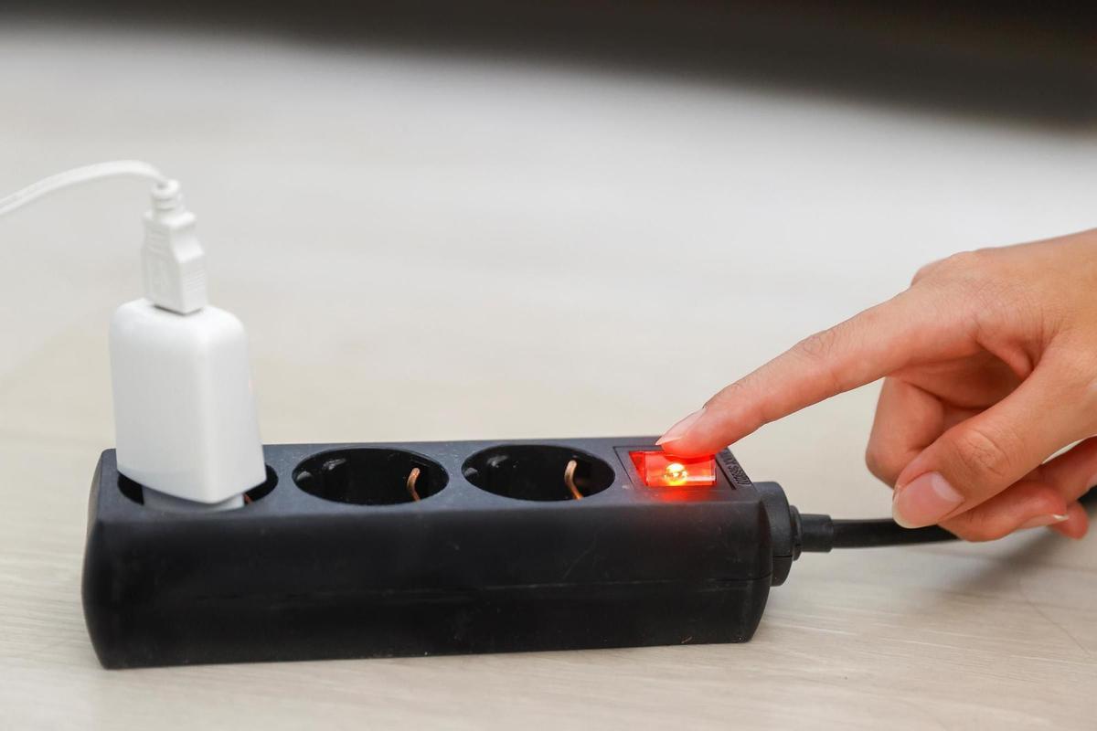 El preu majorista de l’electricitat puja aquest dilluns un 10%, fins als 150,5 euros/MWh