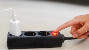 El preu majorista de l’electricitat puja aquest dilluns un 10%, fins als 150,5 euros/MWh