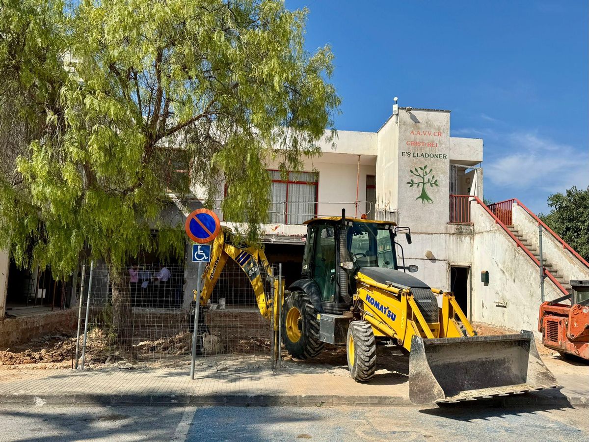 Una imagen del edificio de Es Lladoner, que afrontará obras para habilitar el centro de atención primaria.