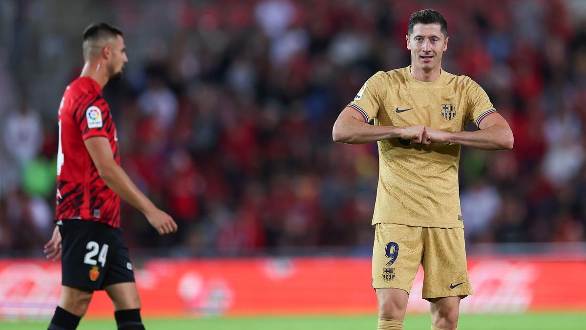 Lewandowski celebra el gol que le dio el triunfo al Barça en Mallorca, el primer 0-1 del curso.