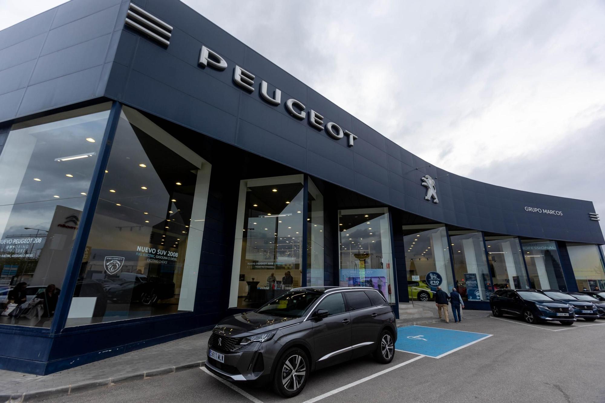 Peugeot presenta en Alicante el E3008, su nuevo modelo eléctrico