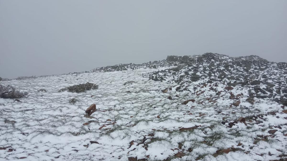 Nieve en la sierra de Porto