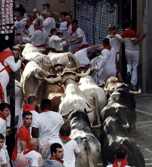 Imágenes del segundo encierro de los Sanfermines de 2019.