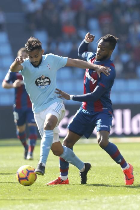 El Celta - Levante, en imágenes. // M.G. Brea | R. Grobas | EFE