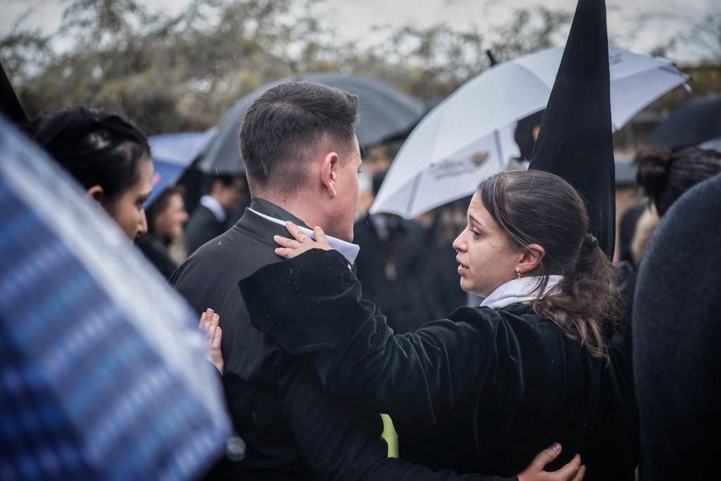 GALERÍA | Suspendida en el último minuto la procesión del Santo Entierro