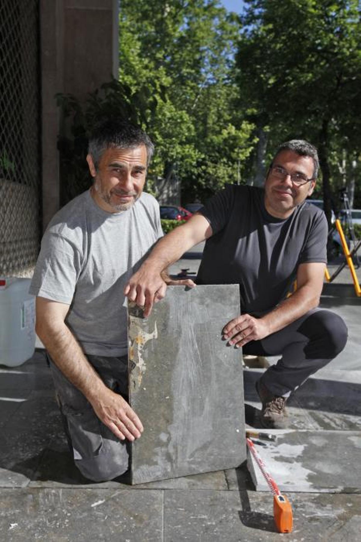 Retiren un fòssil descobert en un carrer de Girona
