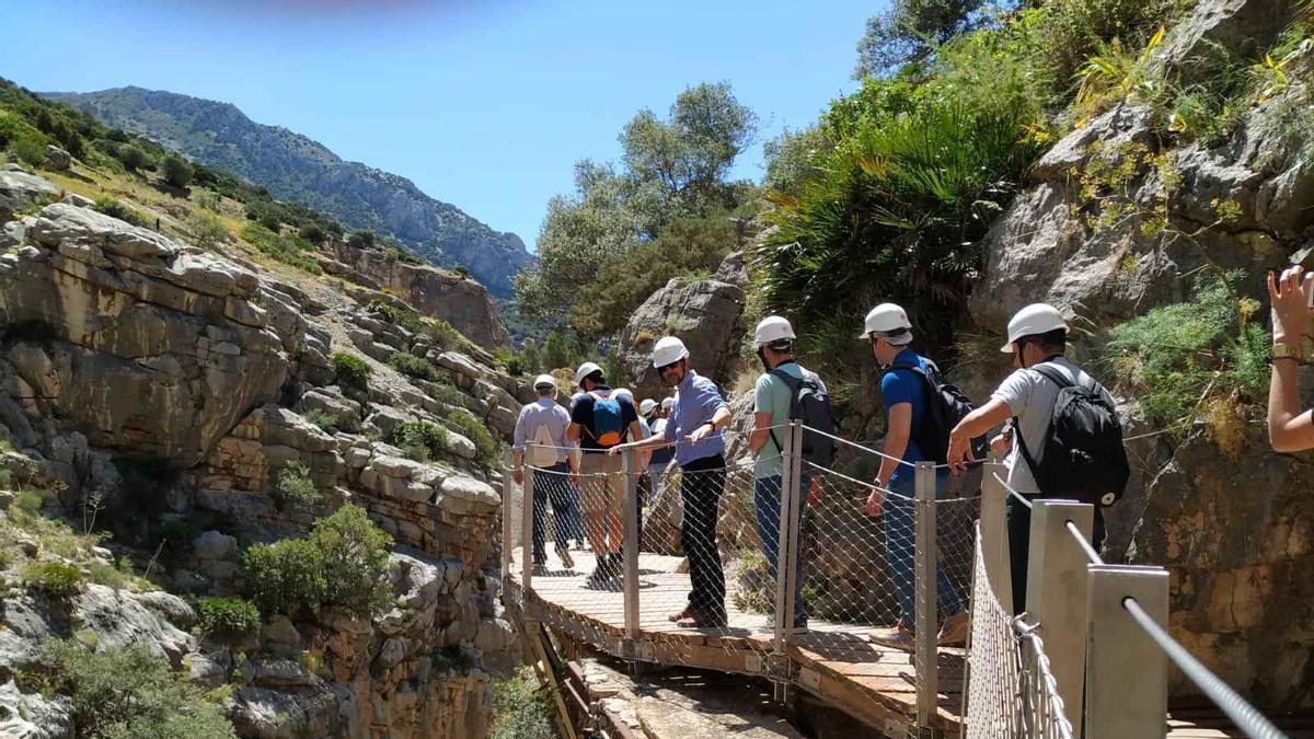 La construcción de una pasarela para comunicar las instalaciones de la central hidroeléctrica de El Chorro dio origen al Caminito del Rey
