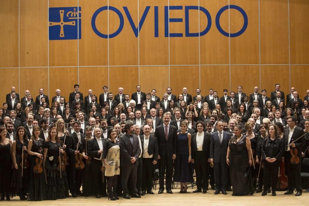 Los Reyes asisten al concierto de la Fundación Princesa de Asturias en el Auditorio Príncipe Felipe