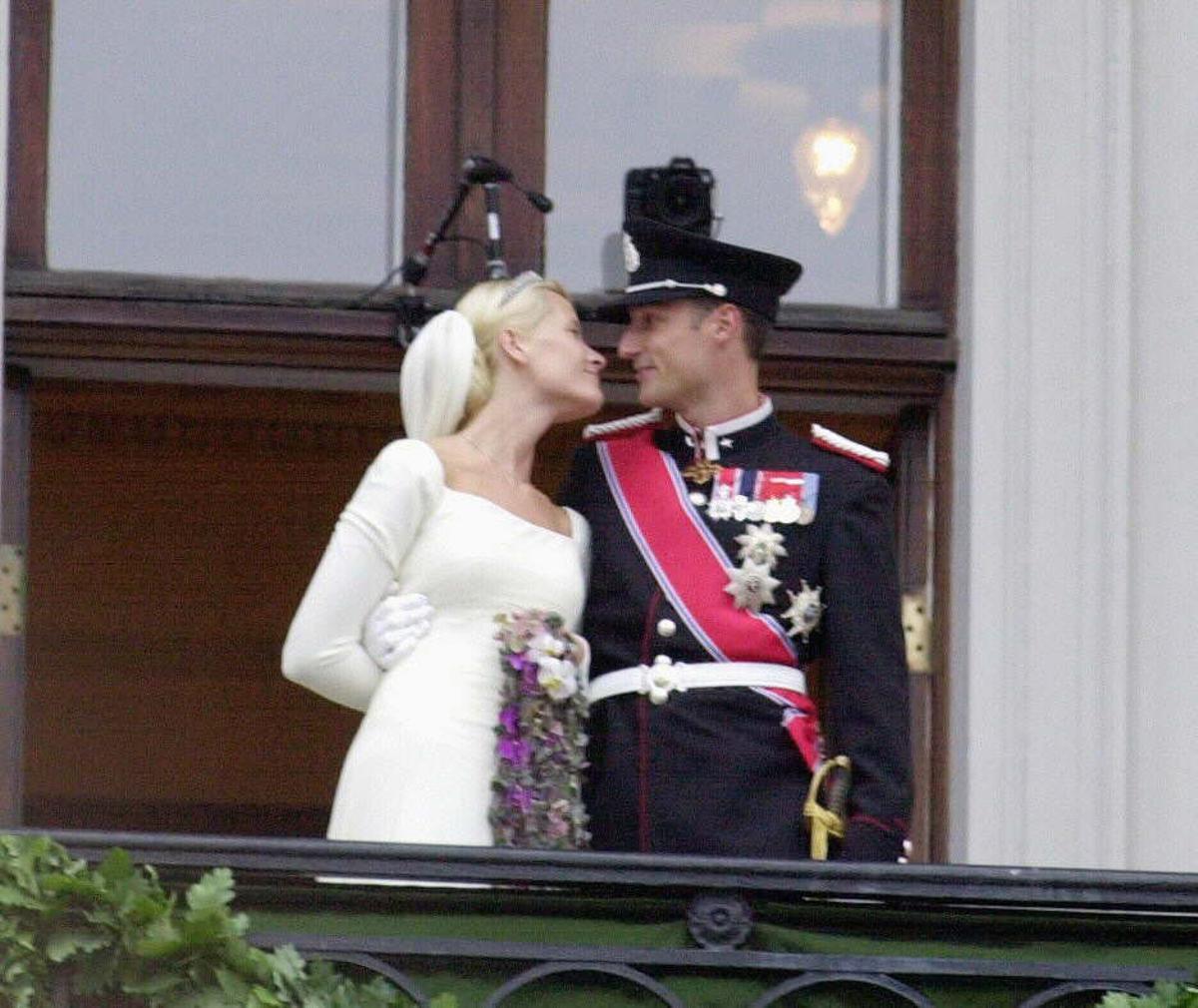 Príncipe Haakon Magnus. Mette-Marit Tjessem-Hoiby. Familia Real Noruega. Bodas