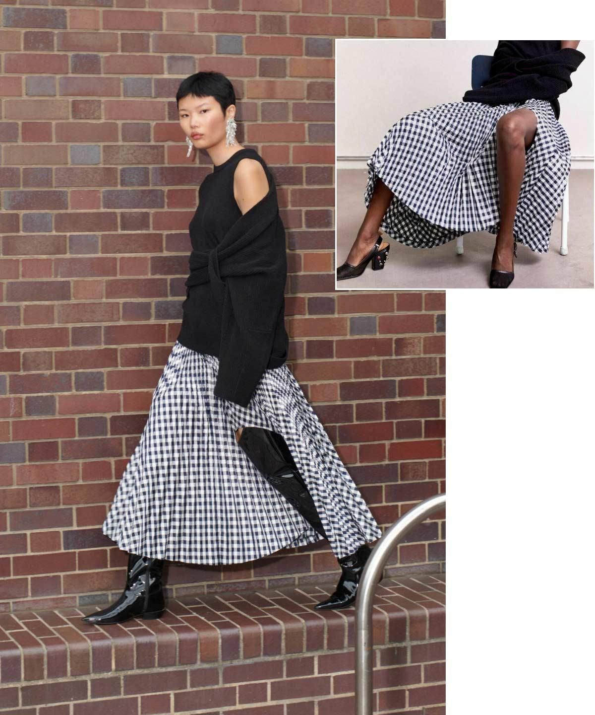 Falda midi, plisada, con estampado vichy y abertura 'cut out', de la colección Toga Archives x H&M