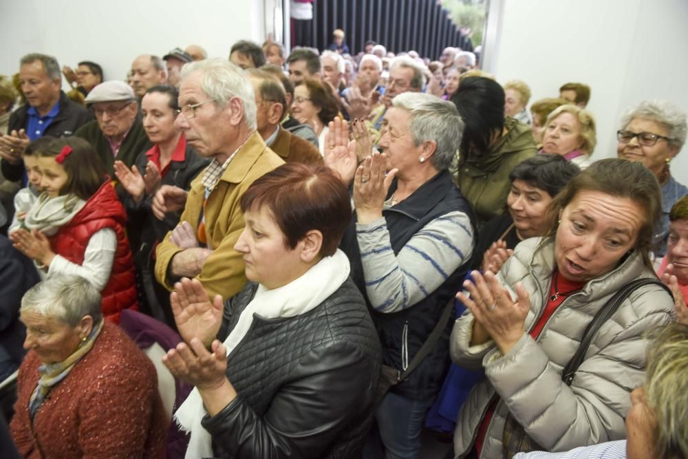 Tensa asamblea de vecinos en Eirís