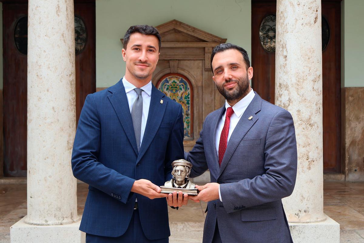 Moreno e Iborra con la distinción.