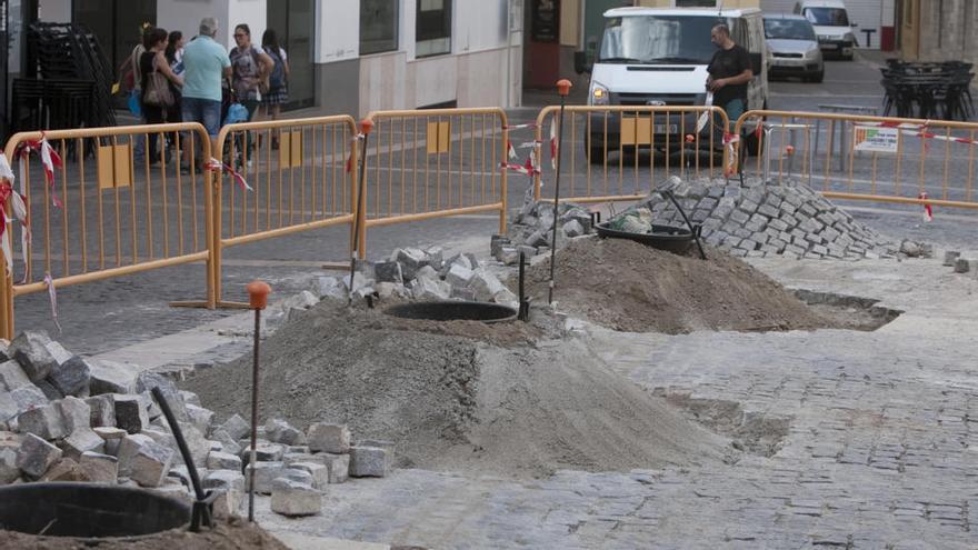 Xàtiva da marcha atrás en las obras de la Plaza del Mercat