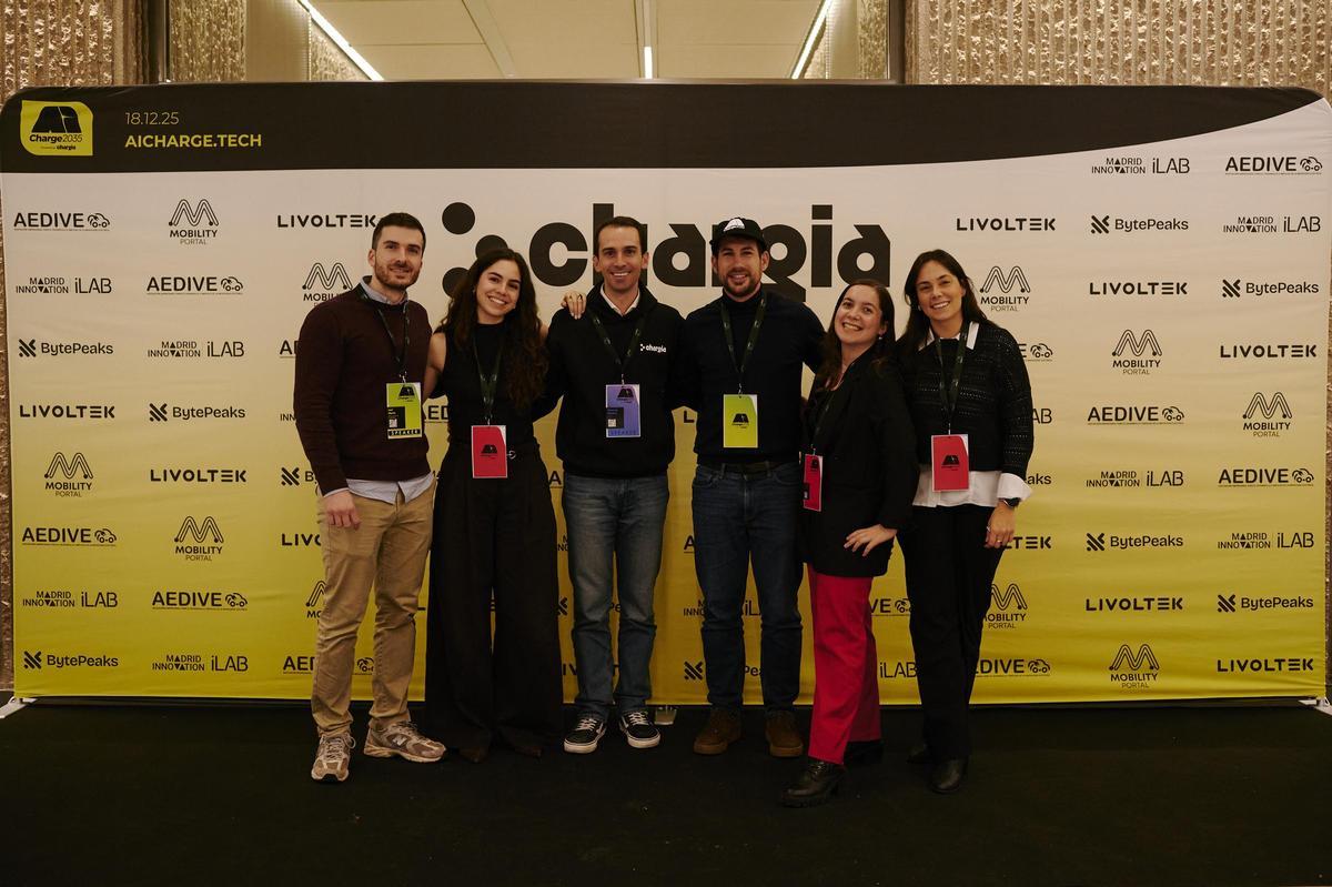 En el encuentro se puso de manifiuesto la necesidad de colaboración entre empresas privadas, administraciones públicas y nuevos actores tecnológicos.