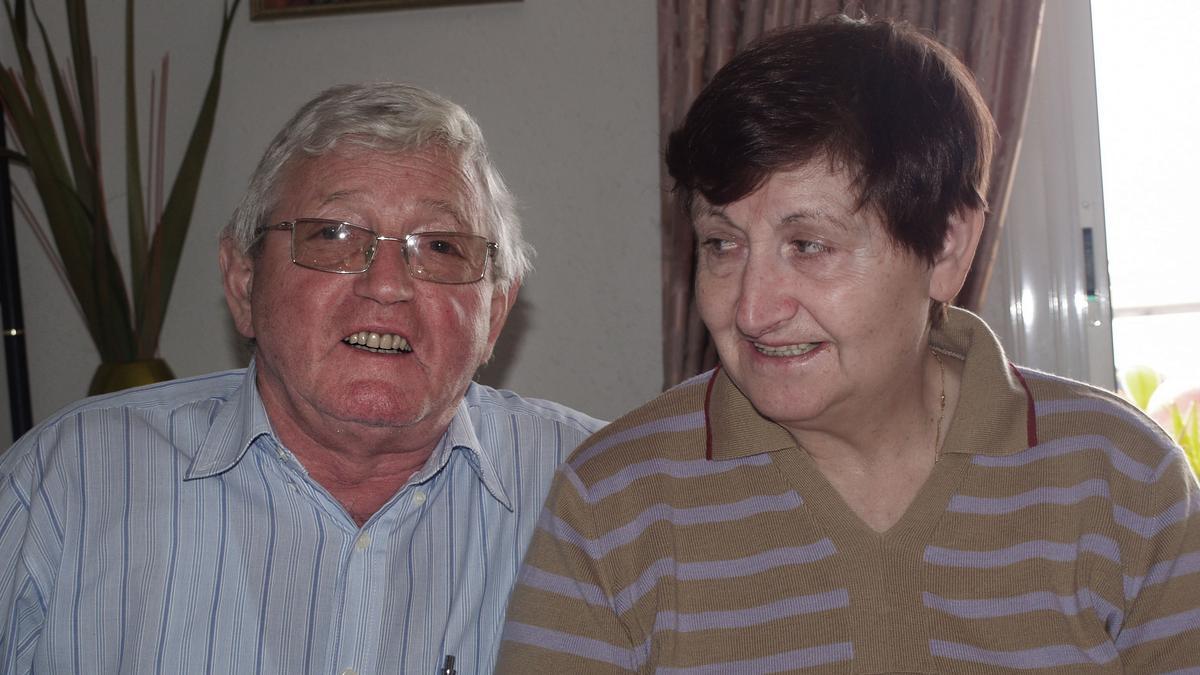 Manuel López Becerra, con su mujer, también fallecida.