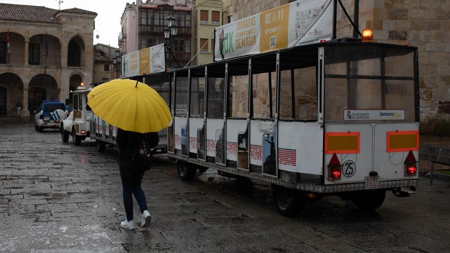 GALERÍA | Una gran tromba de agua marca la tarde de la jornada electoral en Zamora