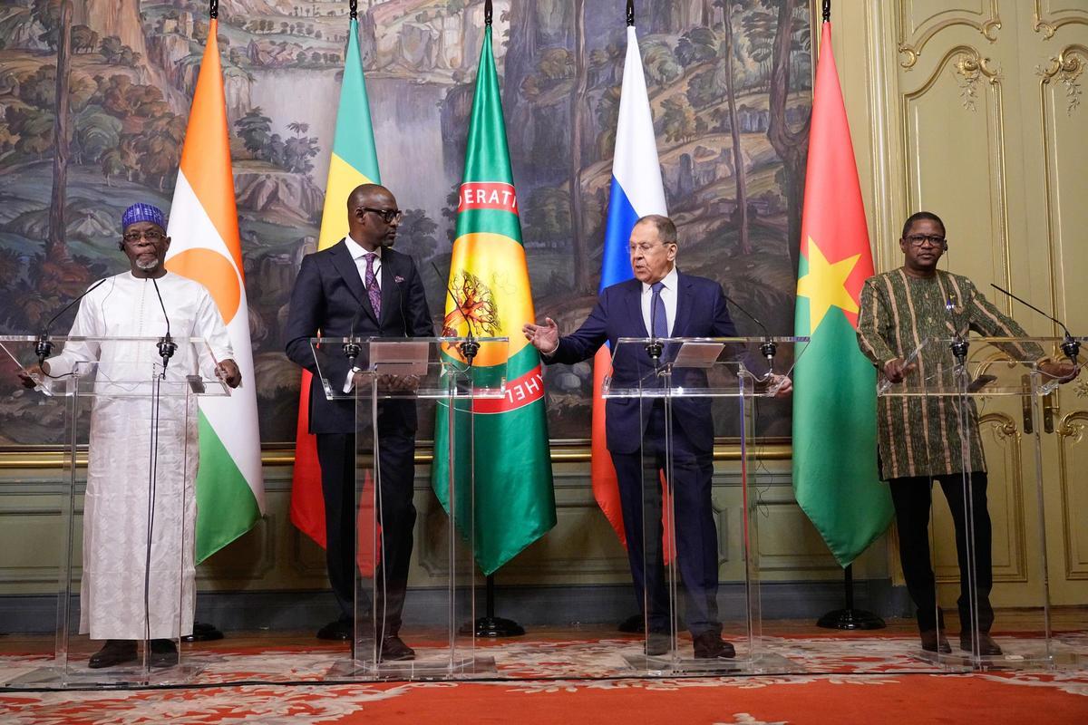 Rusia y juntas militares de Mali, Burkina Faso y Níger acuerdan asociación estratégica