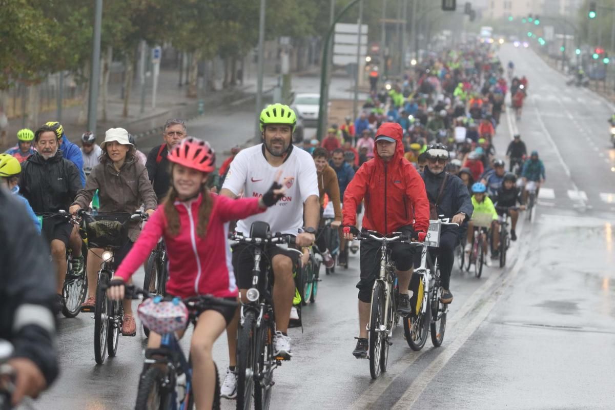 La Fiesta de la Bicicleta desafía a la lluvia