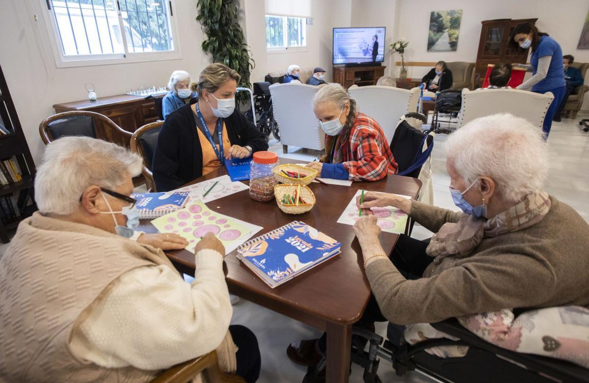 Zonas comunes 
de una residencia 
en València. germán caballero