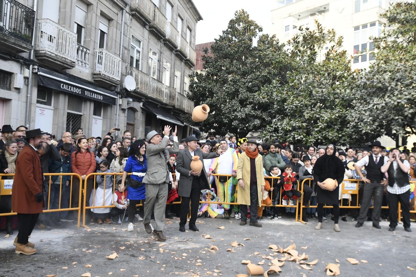 Vuelan 'olas' en Xinzo: así fue el Domingo Oleiro de Entroido