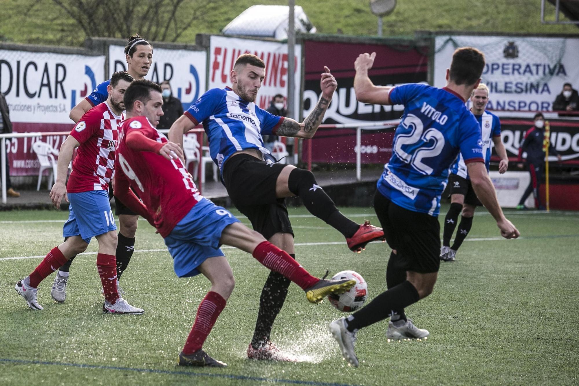 Las mejores imágenes de la jornada en la Tercera División de Asturias