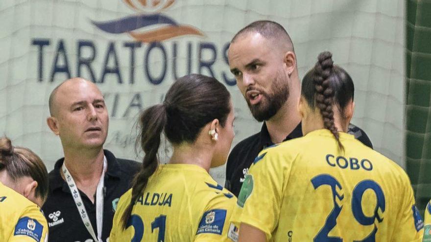 El Rocasa da la alternativa al grancanario Dejan Ojeda