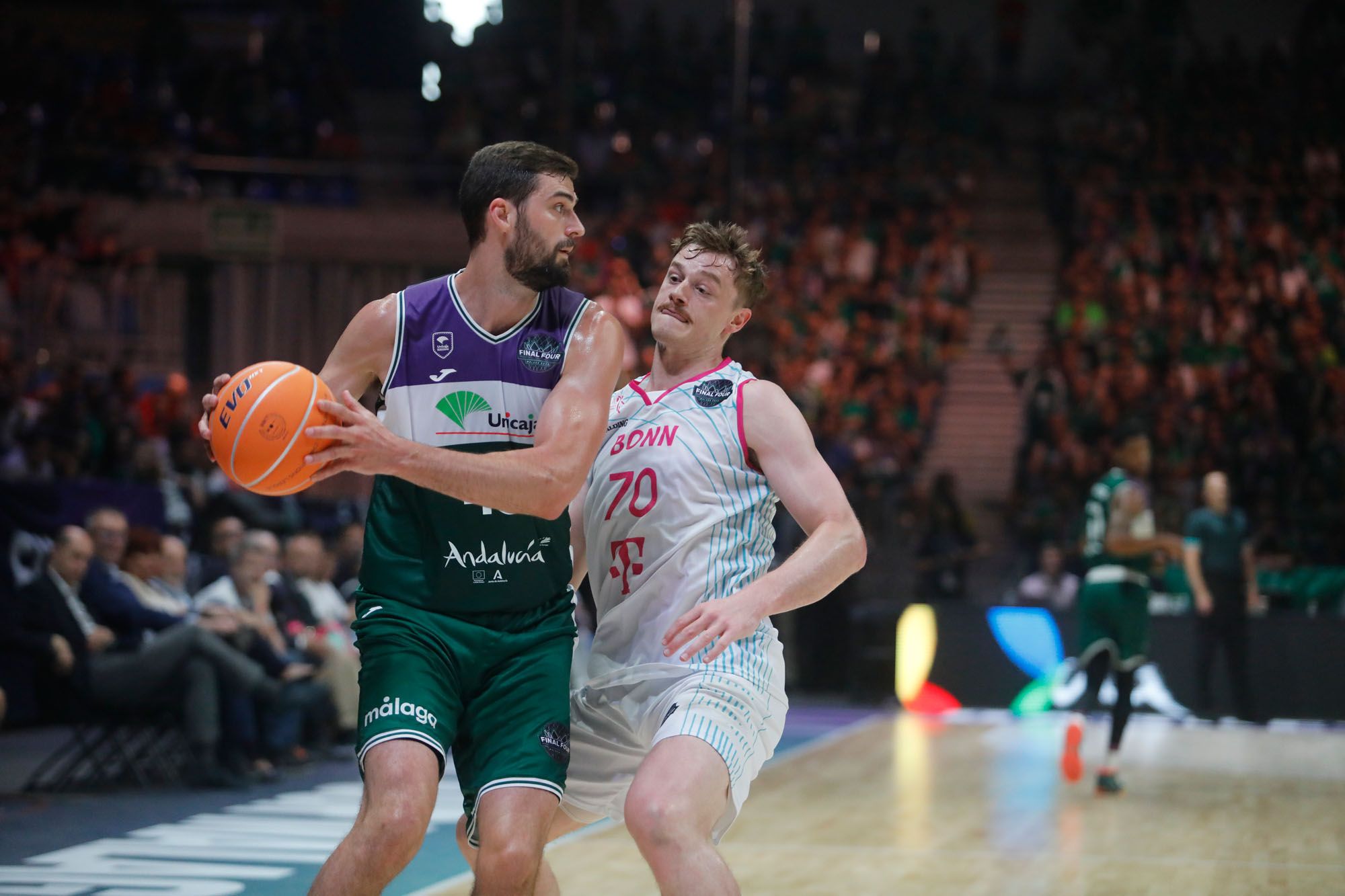 El Unicaja - Telekom Bonn, semifinal de la BCL, en imágenes