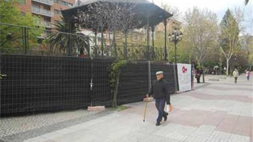 El Bombo de Cáceres prepara una terraza cubierta y renueva su imagen