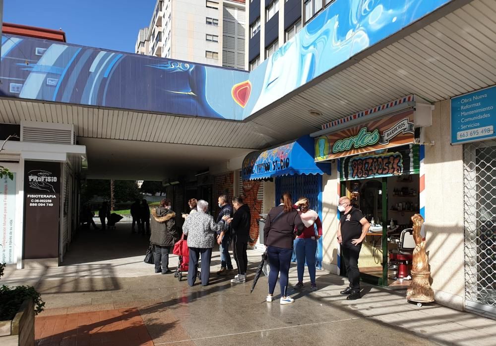 Desalojan un centro comercial en Vigo por un cortocircuito